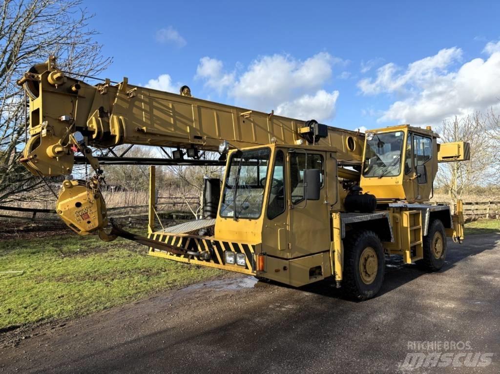 Grove AT422E Mobile and all terrain cranes