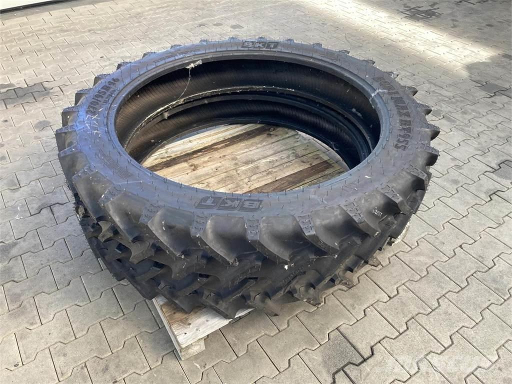 BKT 270/95R46 Tires, wheels and rims