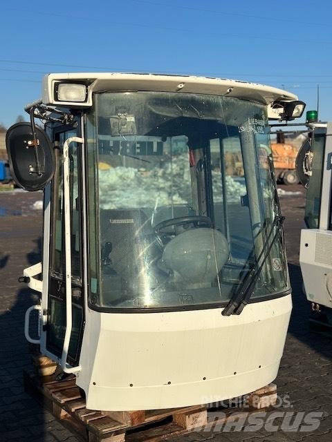 Liebherr L 538 CAB Forestry Cabin
