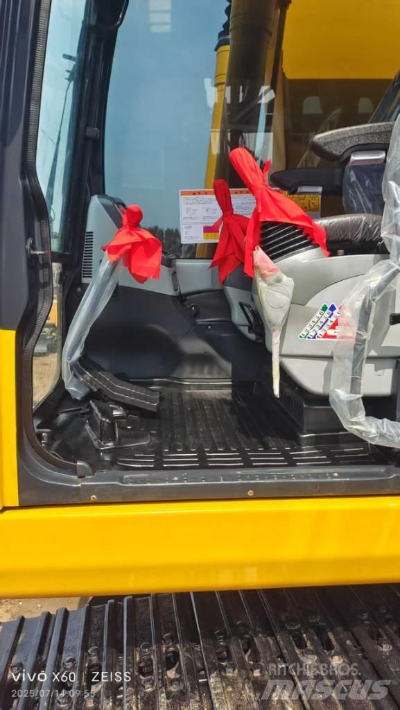 Komatsu PC 220 Mini Excavators <7t (Mini Diggers)