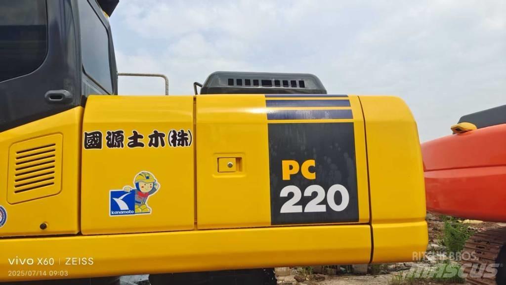 Komatsu PC 220 Mini Excavators <7t (Mini Diggers)