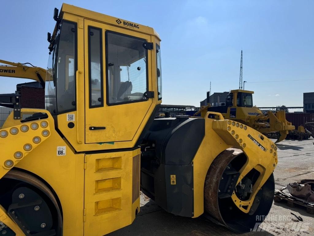 Bomag BW 202 AD-4 Twin drum rollers