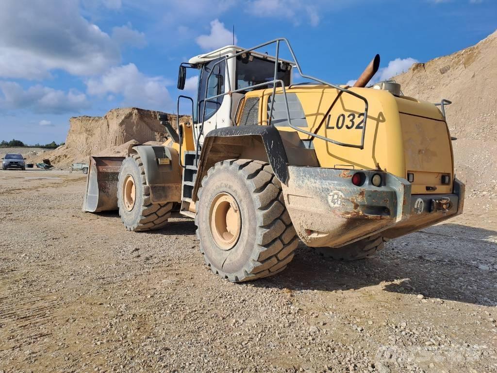 Liebherr L 580 Wheel Loaders