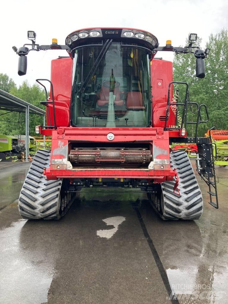 Case IH 9240 Combine Harvesters