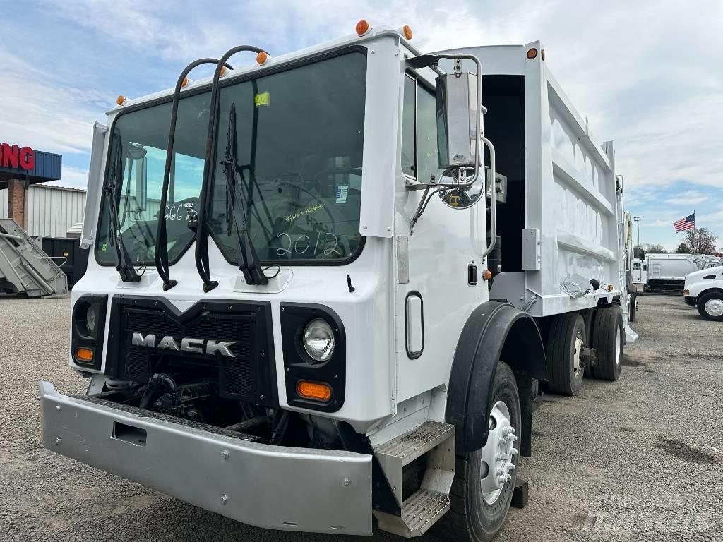 Mack MRU Garbage Trucks / Recycling Trucks