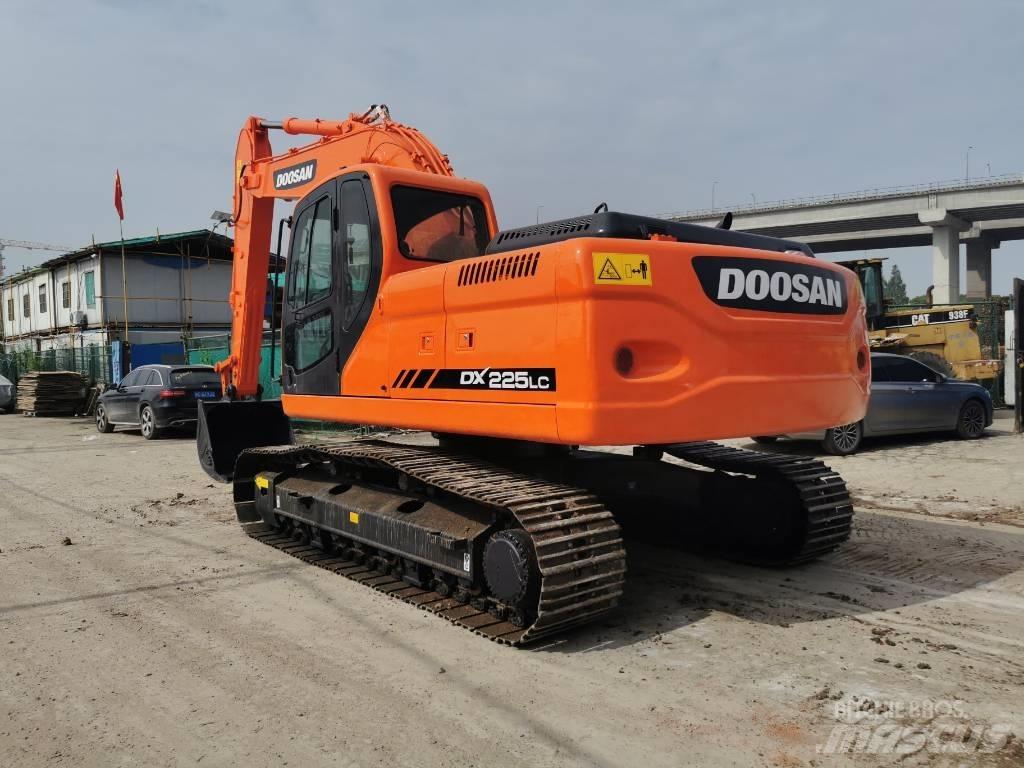 Doosan DX 225 LC Mini Excavators <7t (Mini Diggers)