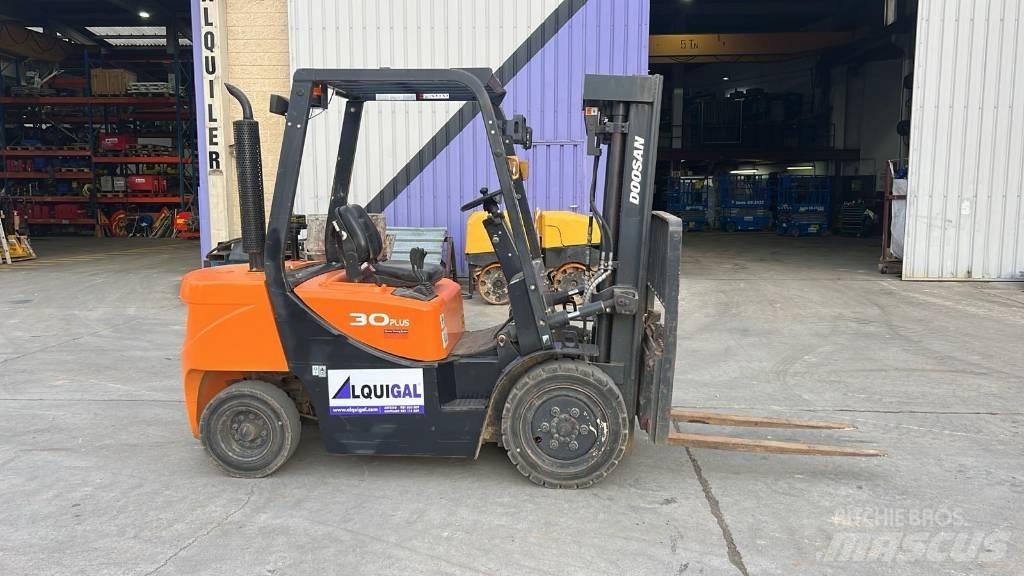 Doosan D 30 G Diesel Forklifts