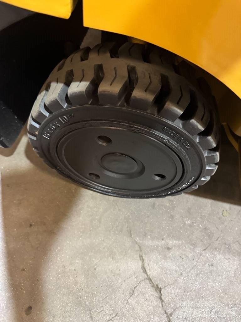 CAT FGC25N Misc Forklifts