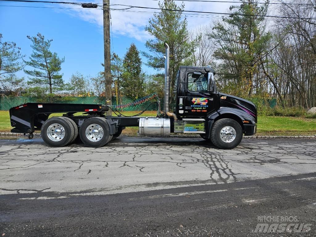 Volvo VNX 64 T300 Flatbed Trucks