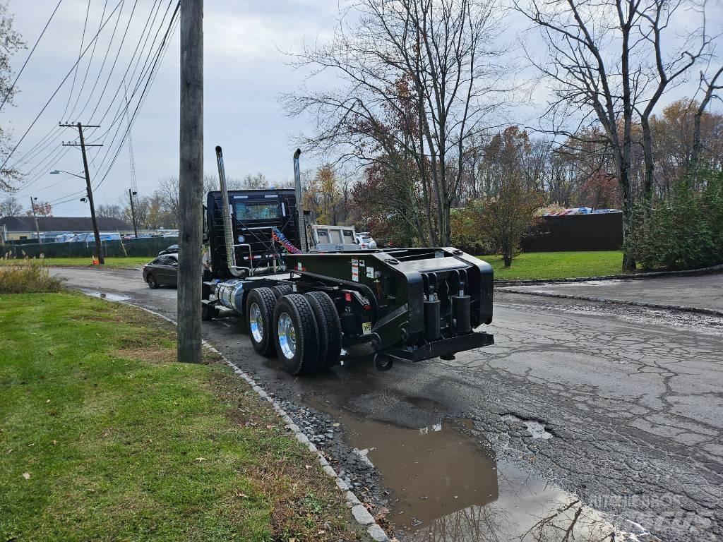 Volvo VNX 64 T300 Flatbed Trucks