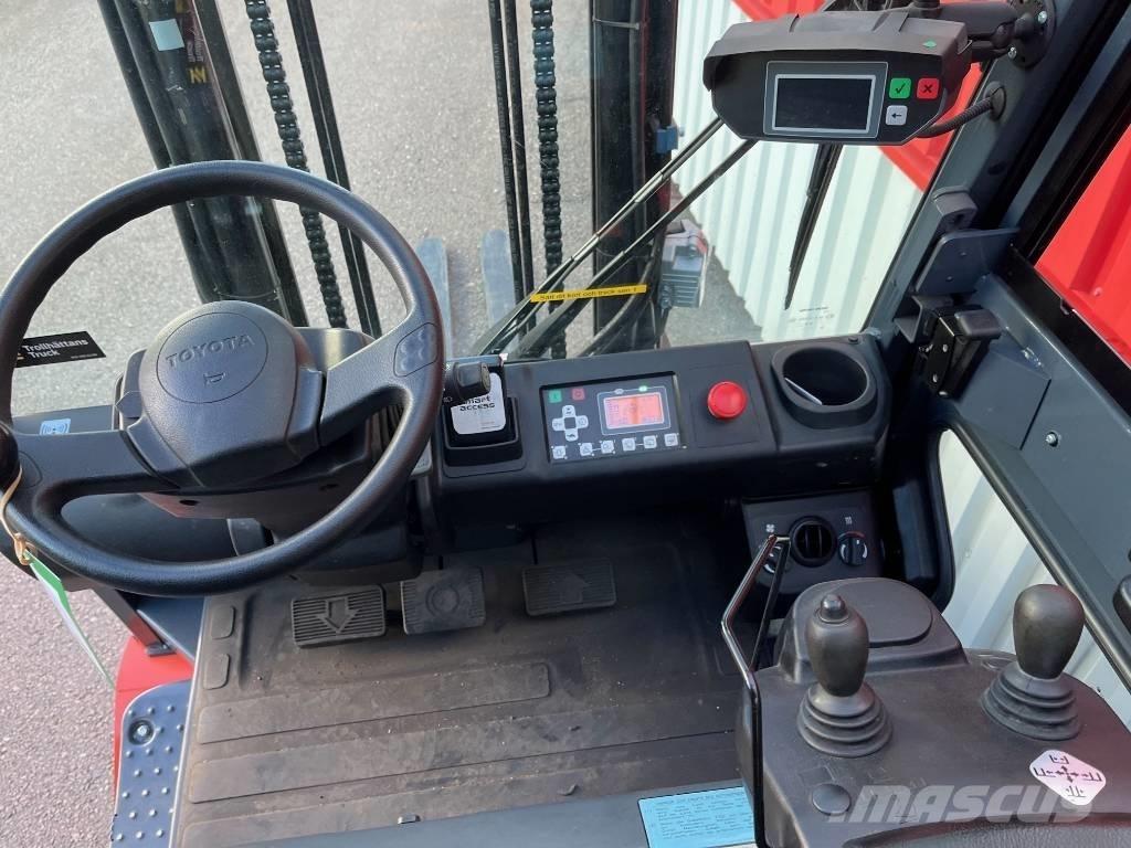 Toyota 8FBMT35 Electric Forklifts