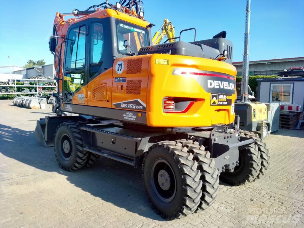 Develon DX 165 WR-7 Wheeled Excavators