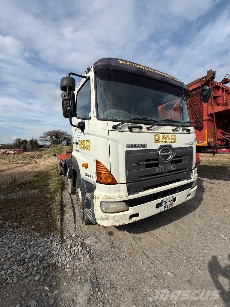 Hino 700 Hook lift trucks