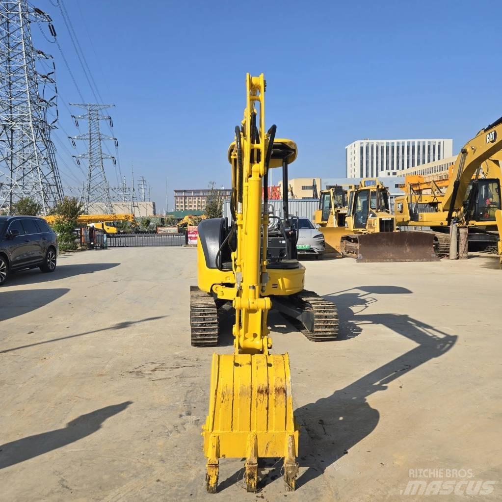 Komatsu PC 35 Mini Excavators <7t (Mini Diggers)
