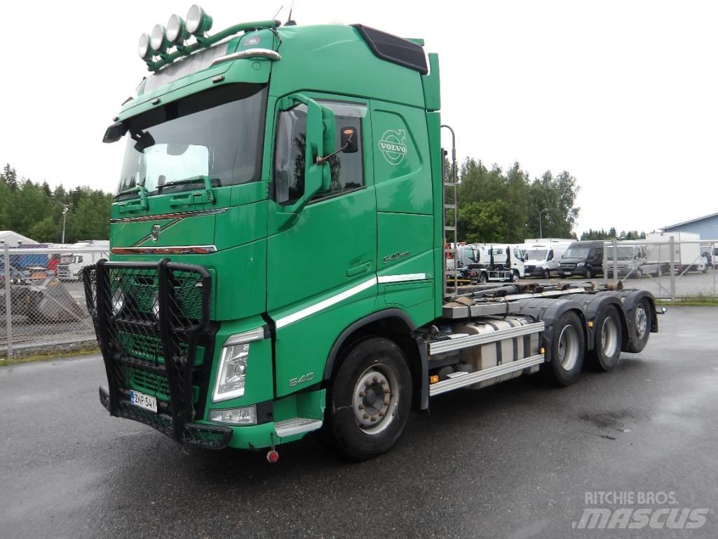 Volvo FH 540 8x4 Hook lift trucks
