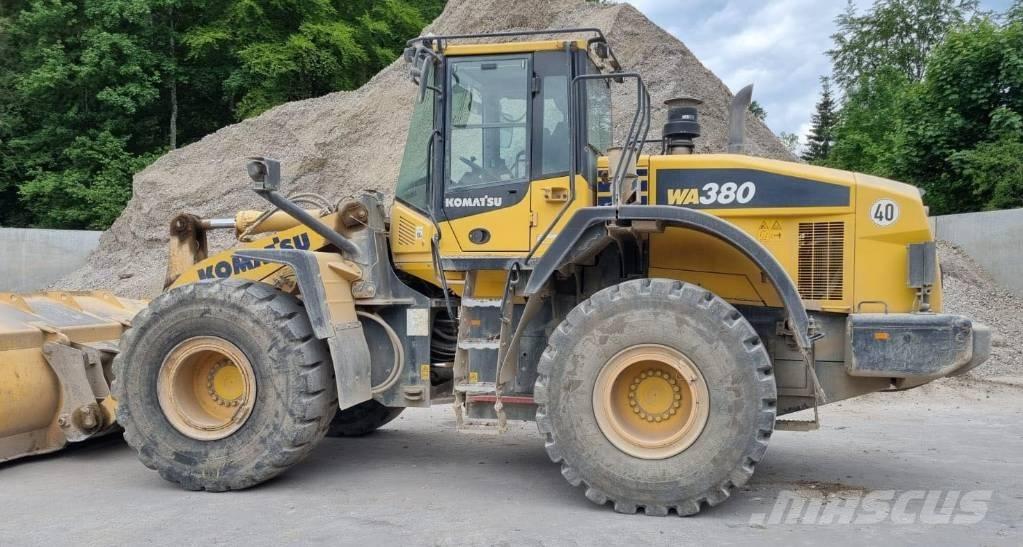 Komatsu WA 380 Wheel Loaders