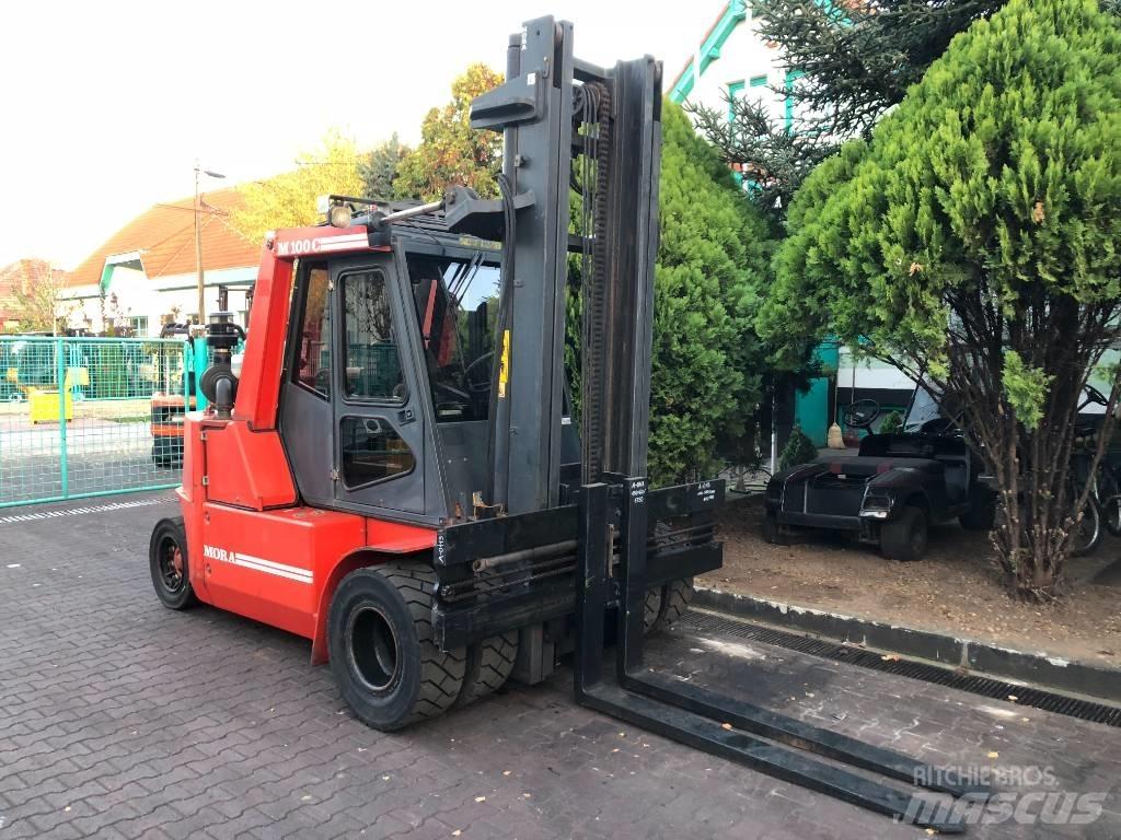 Mora M100C V-3100 LPG trucks
