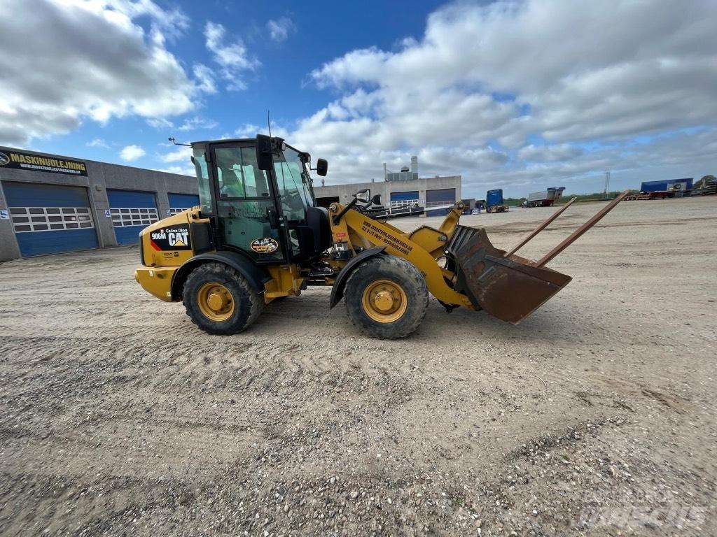 CAT 906M Wheel Loaders