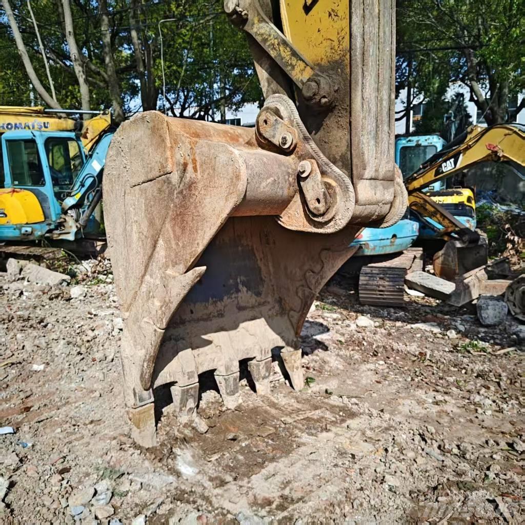 CAT 320D2 Crawler Excavators