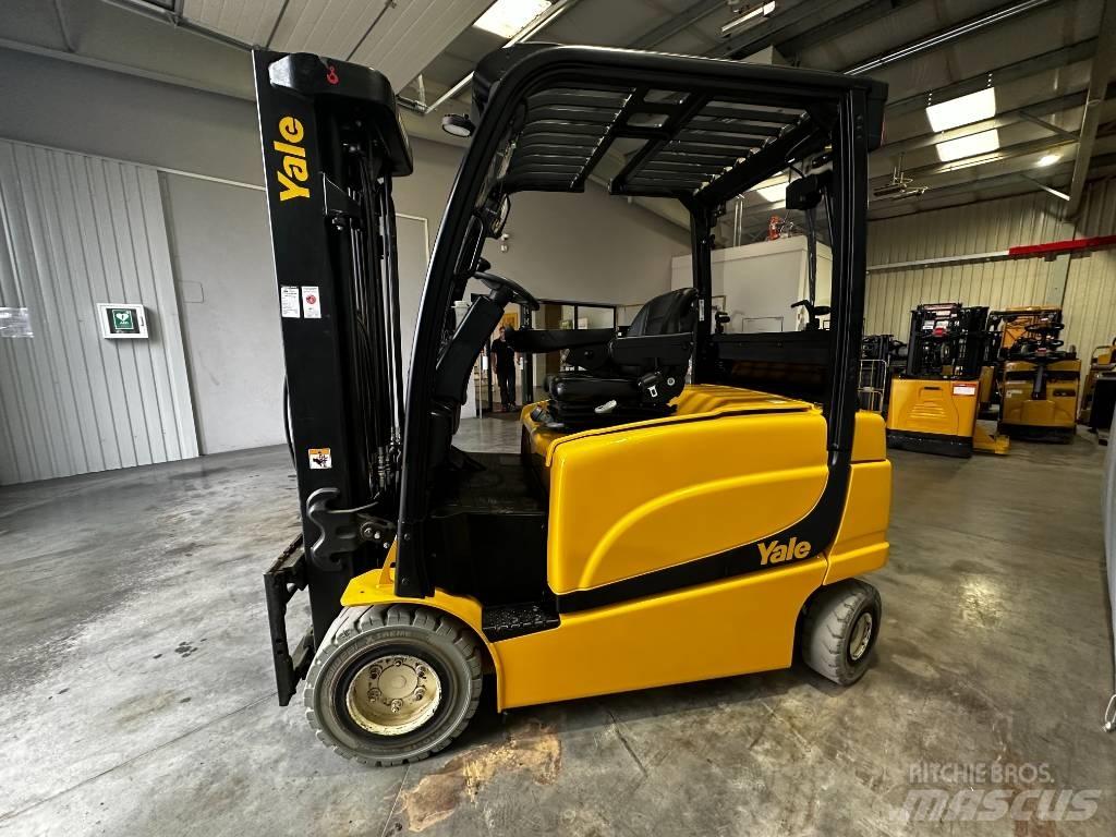 Yale ERP30VL Electric Forklifts
