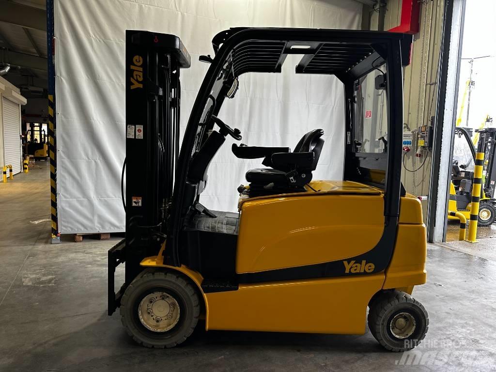 Yale ERP30VL Electric Forklifts