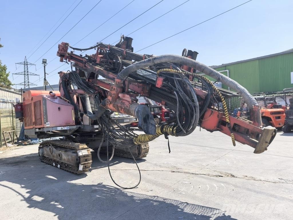 Sandvik DX 800 Surface drill rigs