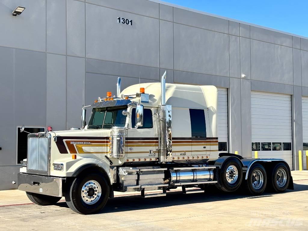 Western Star 4900 EX Conventional Trucks / Tractor Trucks
