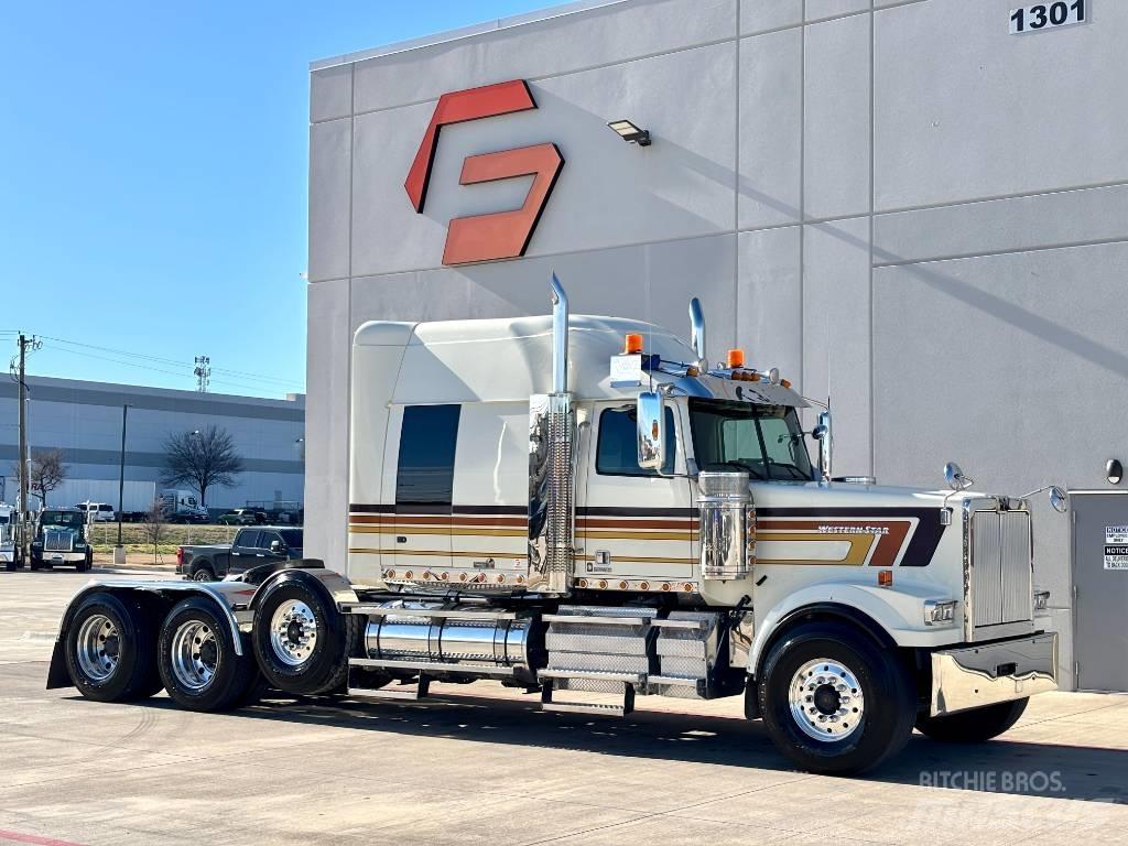 Western Star 4900 EX Conventional Trucks / Tractor Trucks