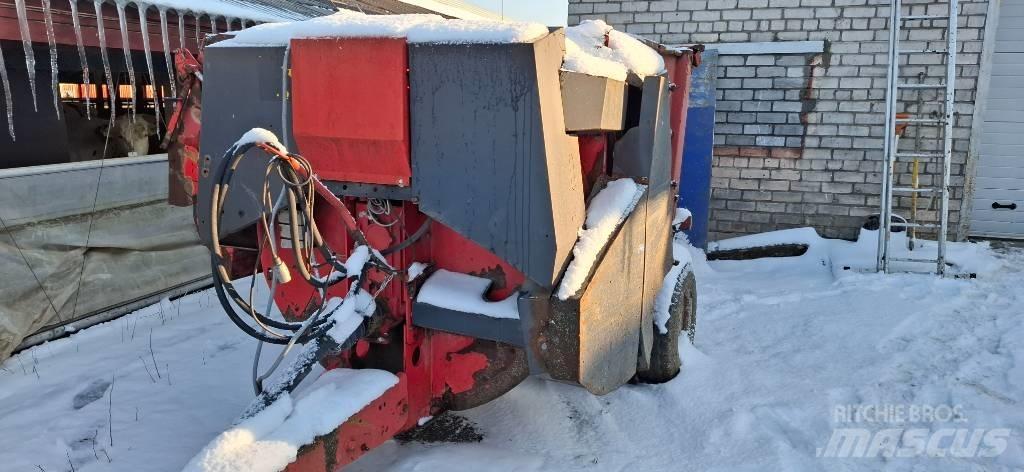 Kuhn Primor 3560 Shredders