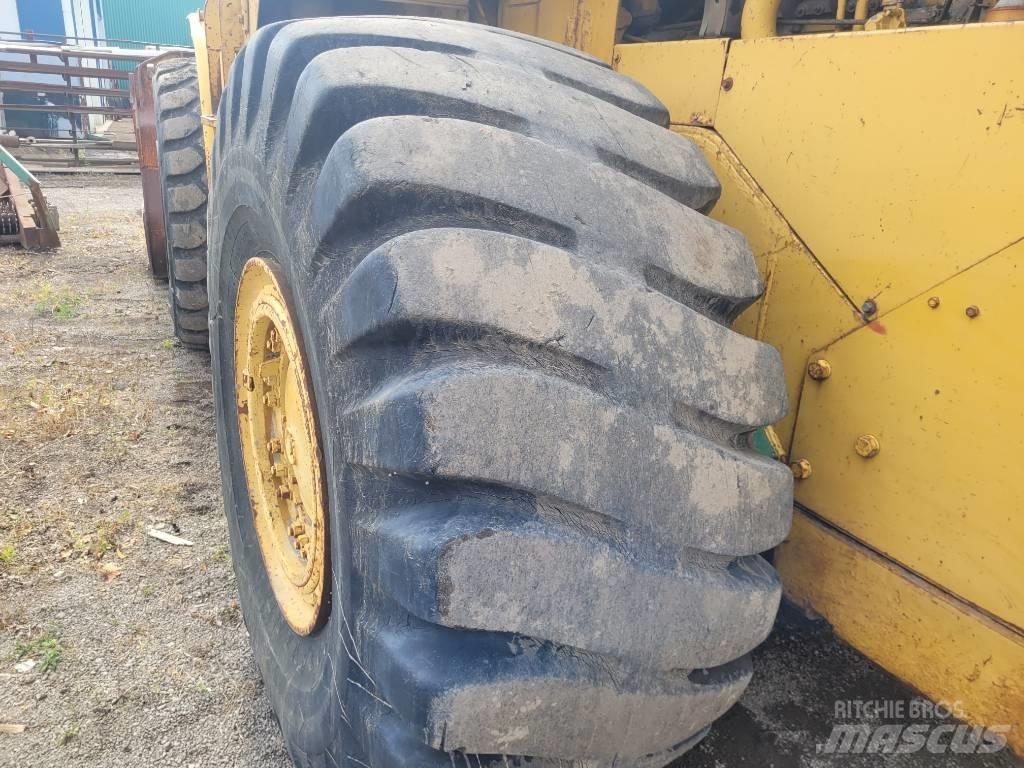 CAT 980 B Wheel Loaders