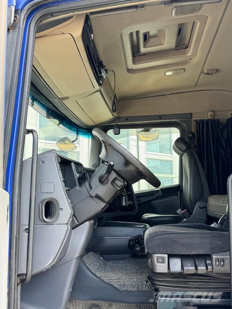 Scania R 420 Conventional Trucks / Tractor Trucks
