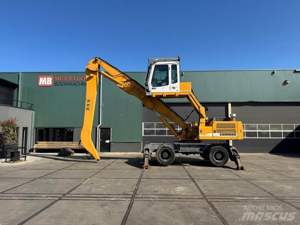 Liebherr A 924 B Waste / Industry Handlers