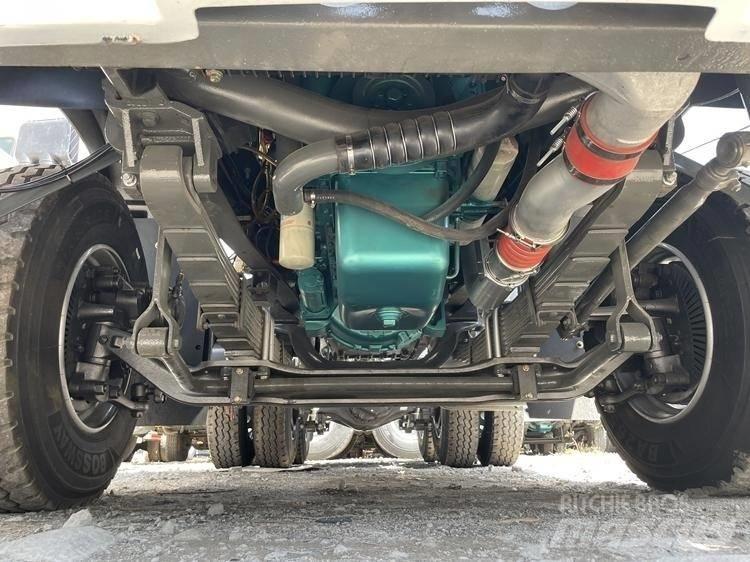 Howo 420 6x4 Conventional Trucks / Tractor Trucks