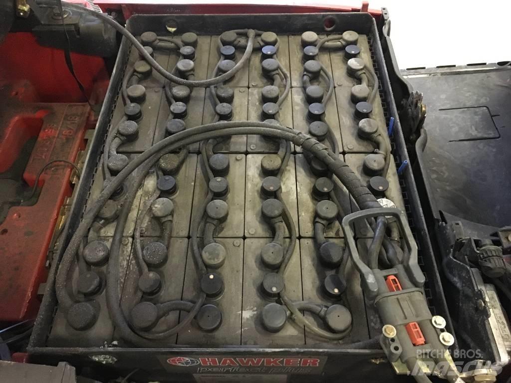 Linde E16 Electric Forklifts