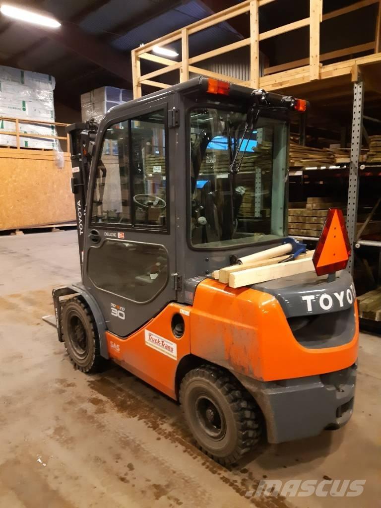 Toyota 02-8FDF30 Diesel Forklifts
