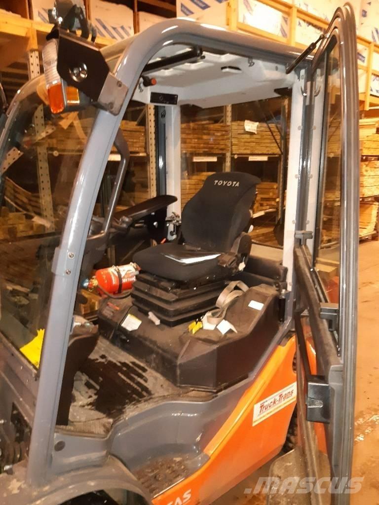 Toyota 02-8FDF30 Diesel Forklifts
