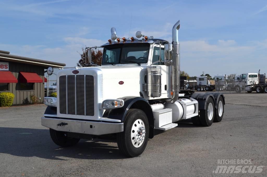 Peterbilt 389 Conventional Trucks / Tractor Trucks