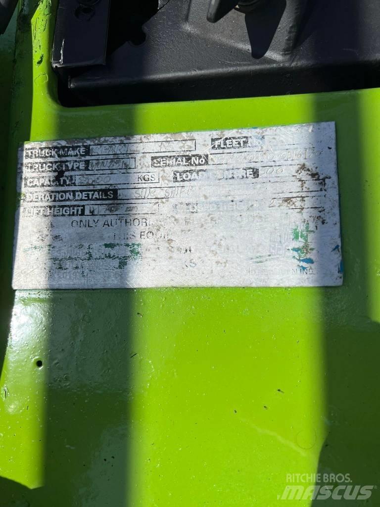 Clark DPN 25 N Diesel Forklifts