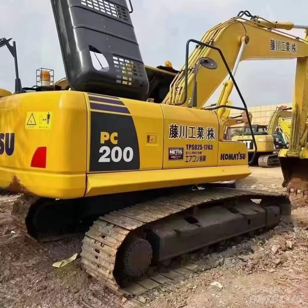 Komatsu PC 200 Crawler Excavators