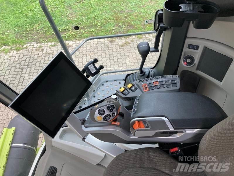 CLAAS TRION 530 Combine Harvesters
