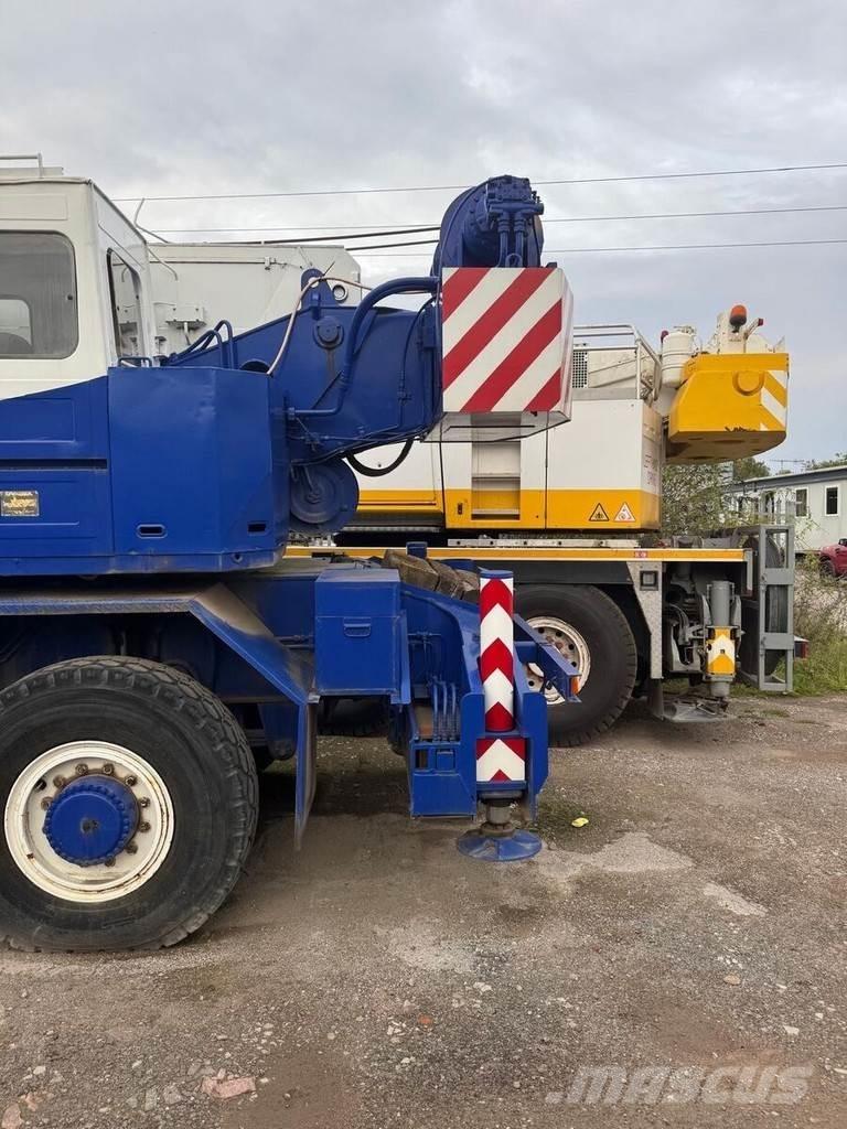 Tadano AR 300E Boom / Crane / Bucket Trucks