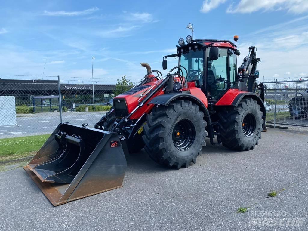 Huddig 1370 Backhoe Loaders