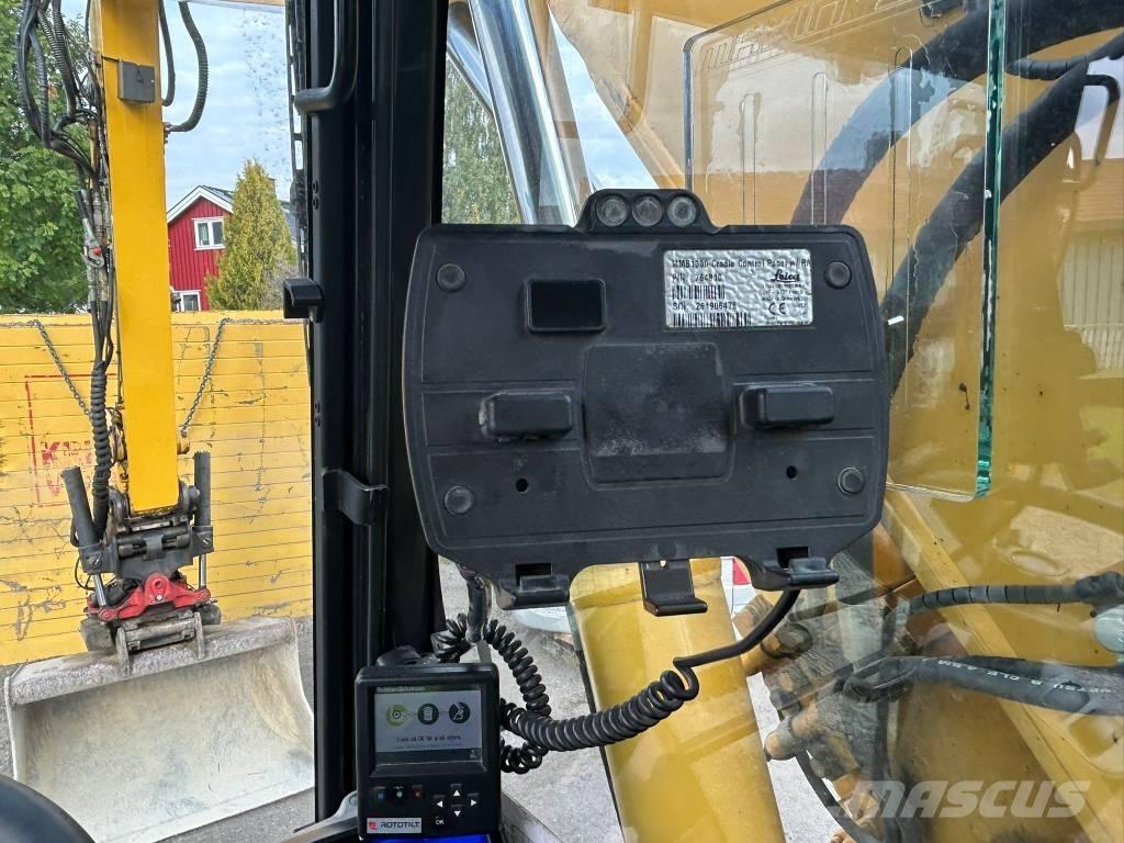 Komatsu PW 148-11 Wheeled Excavators