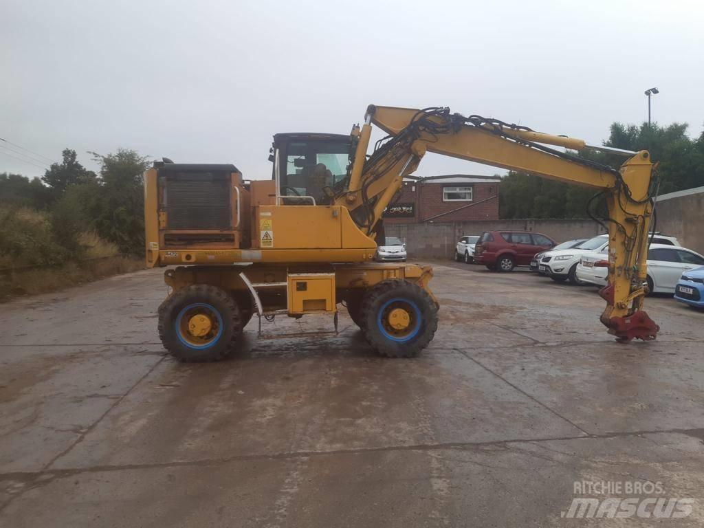 CASE WX 170 Wheeled Excavators
