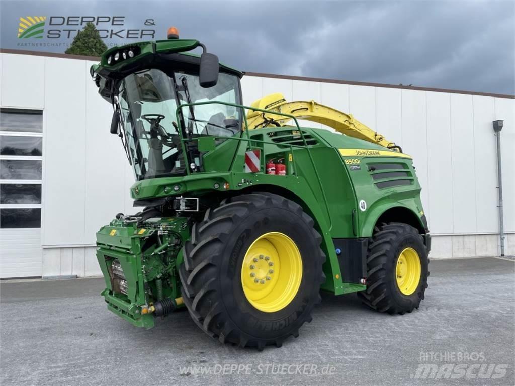 John Deere 8500i Forage Harvester