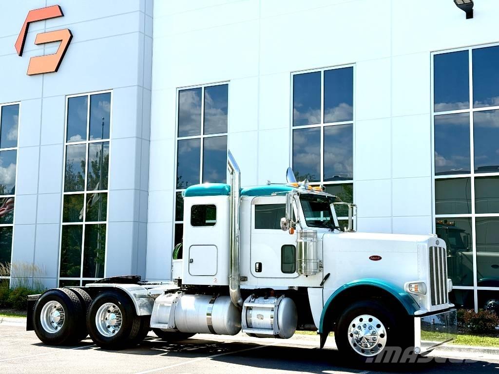 Peterbilt 389 Conventional Trucks / Tractor Trucks