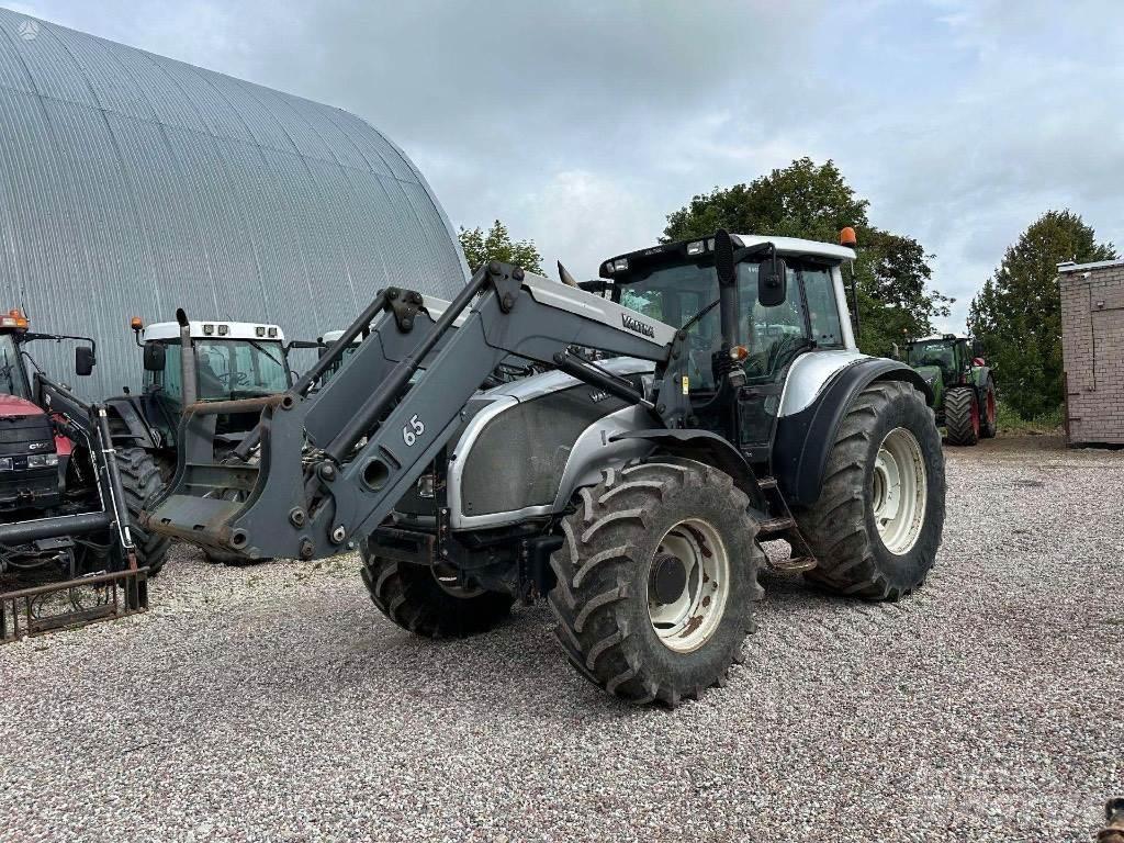 Valtra T 170 Tractors