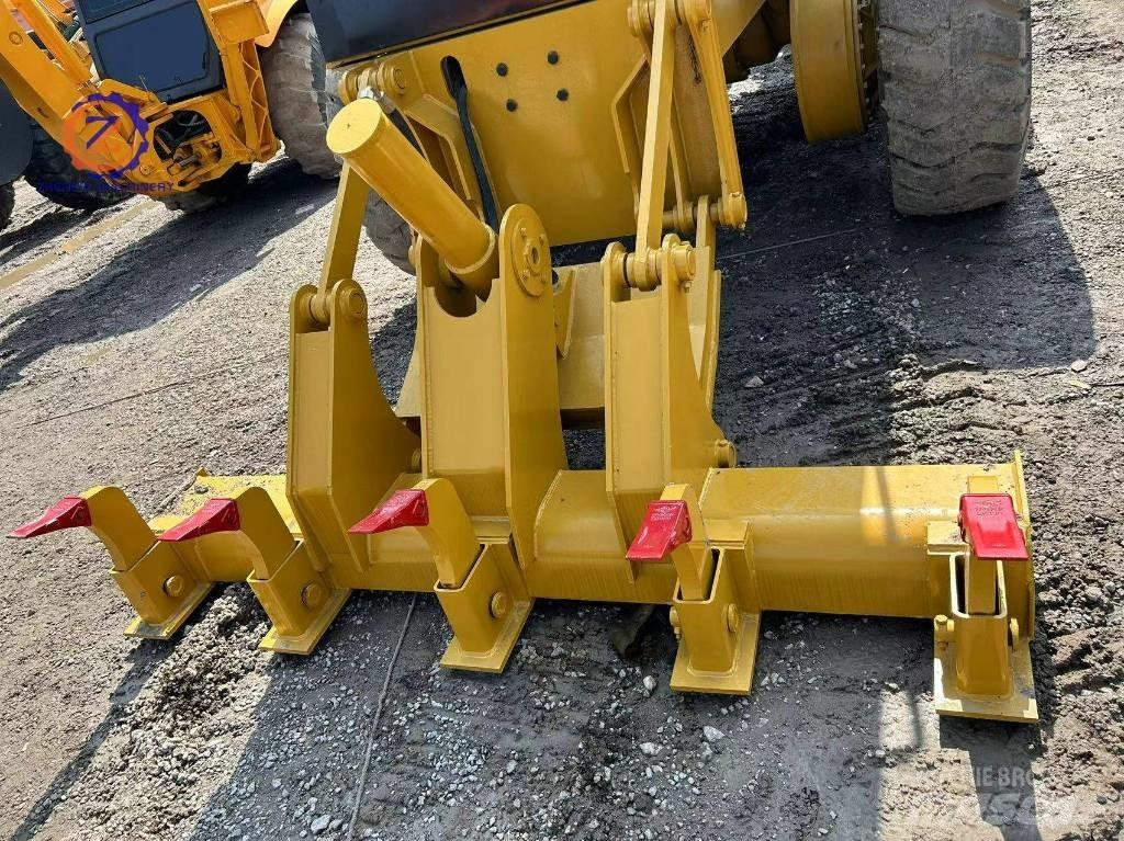 CAT 140 H Motor Graders