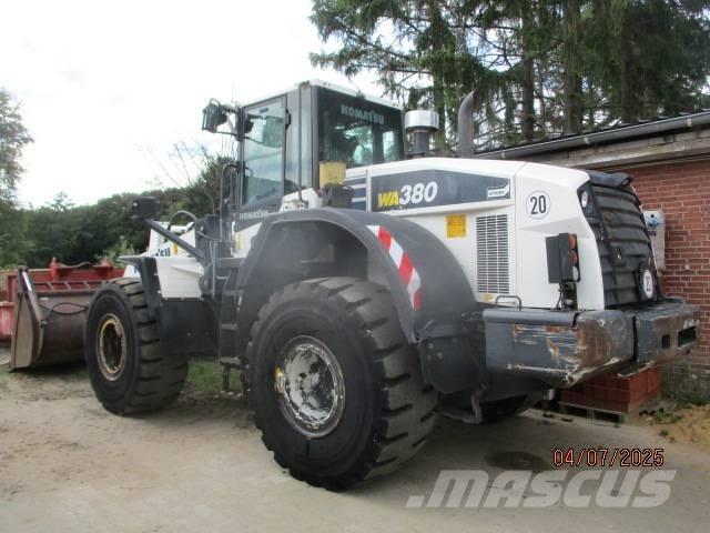 Komatsu WA 380 Wheel Loaders