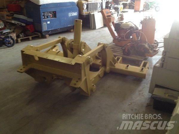 CAT 140H/160H Ripper Other